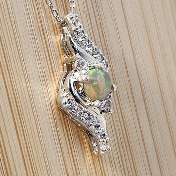NIB VTG 925 5mm Real / Natural Ethiopian Fire Opal Pendant Necklace 16" - Picture 4 of 14
